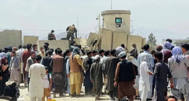 अफगानिस्तान में बढ़ रही भुखमरी, अब काम के बदले खाना देगा तालिबान