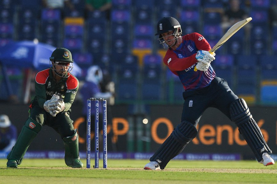 लगातार दूसरी जीत के साथ इंग्लैंड की सेमीफाइनल के लिए मजबूत हुई दावेदारी, बांग्लादेश को 8 विकेट से हराया