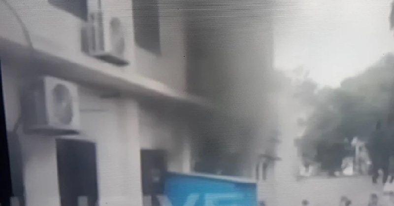 महाराष्ट्र में अहमदनगर के जिला अस्पताल का ICU जलकर खाक: 10 लोगों की की मौत