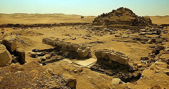 मिस्र के 6 लापता सूर्य मंदिरों में से एक मंदिर खुदाई में मिला