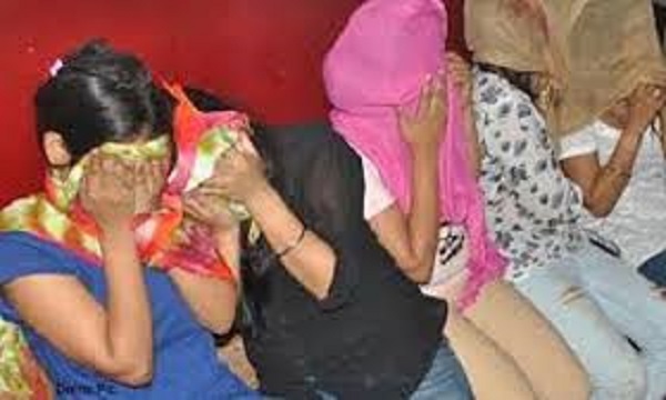 एमपी के इंदौर में पकड़ा गया बांग्लादेशी युवतियों को भारत लाकर देह व्यापार कराने वाला दलाल, अभी तक 5 हजार लड़कियों को धंधे में धकेल चुका है