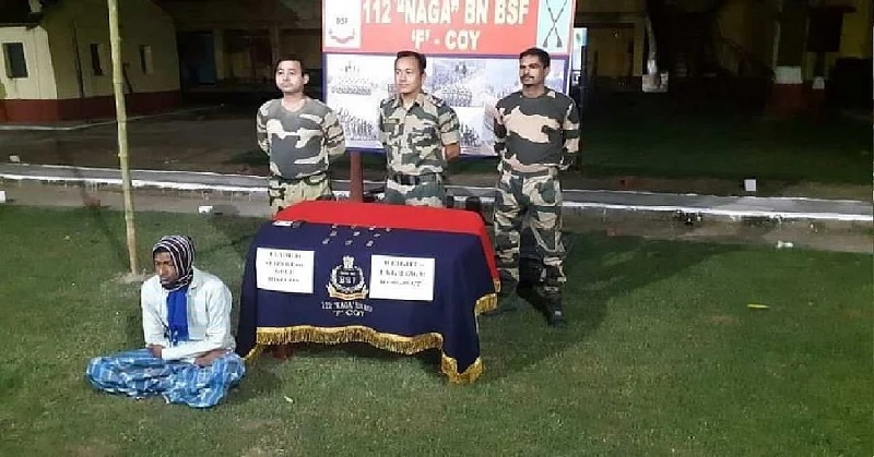भारत-बांग्लादेश की सीमा पर BSF ने 60 लाख रुपए मूल्य के सोने के बिस्किट साथ 1 बांग्लादेशी तस्कर को किया गिरफ्तार