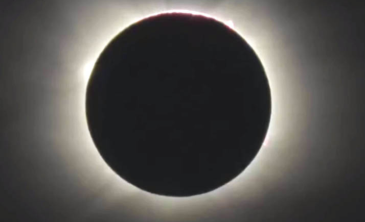 अंटार्कटिका में दिखा पूर्ण सूर्य ग्रहण, दुनिया ने देखा गोल्डन रिंग वाला सूर्य ग्रहण