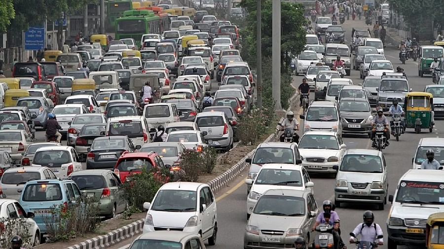 दिल्ली सरकार 1 जनवरी 2022 से 10 साल पुराने डीजल वाहनों का रजिस्ट्रेशन कैंसल करेगी कार मालिक यह करें