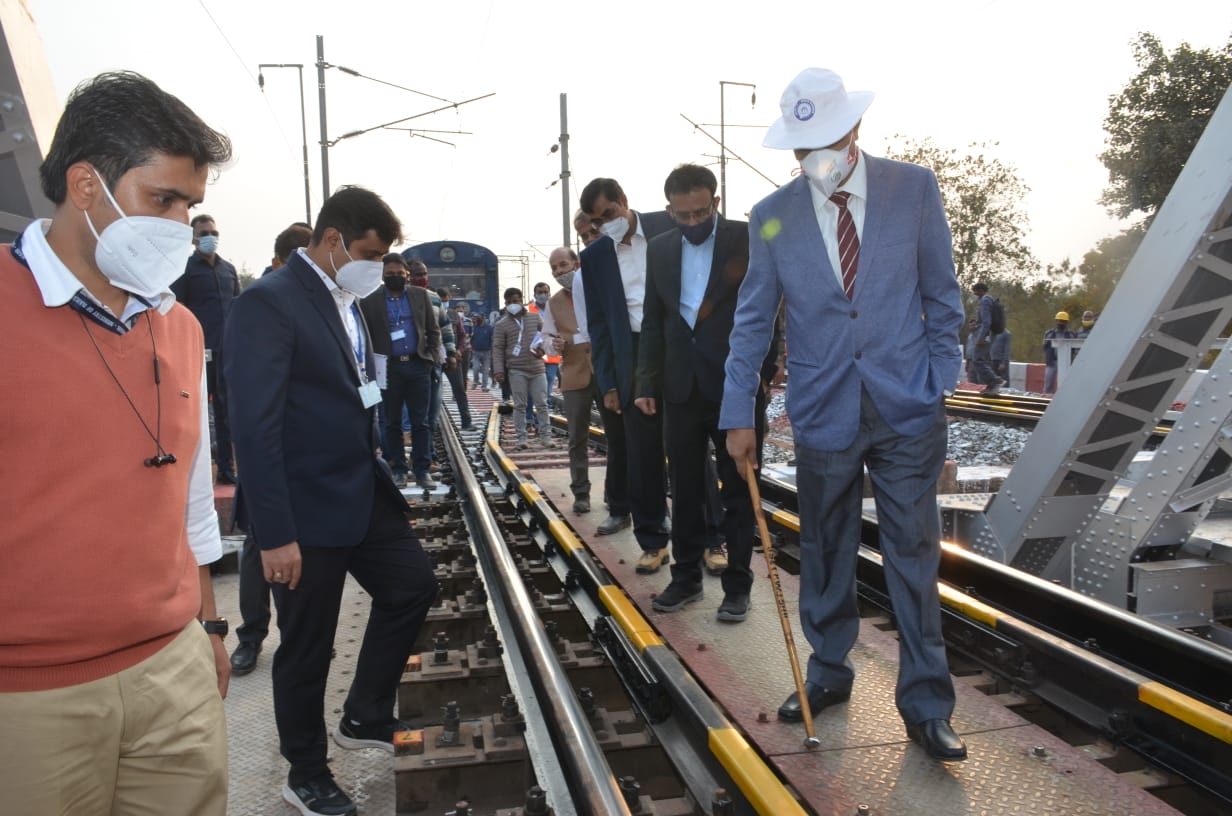 WC RAILWAY GM की स्पेशल ट्रेन ने 120 KMPH की स्पीड से किया ट्रेक का ट्रायल, सतना-जबलपुर रेलखण्ड का वार्षिक निरीक्षण