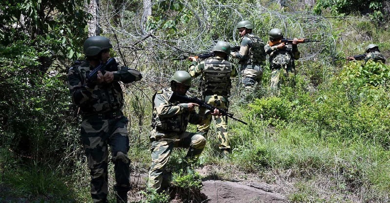 जम्मू-कश्मीर: अरनिया सेक्टर में चेतावनी के बाद भी नहीं माना घुसपैठिया, BSF ने गोली चलाकर किया ढेर