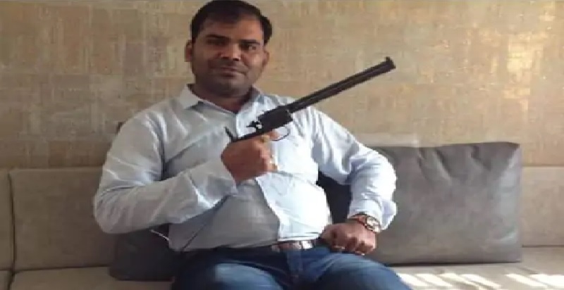 भगोड़ा घोषित अमित खम्परिया गिरफ्तार, जबलपुर से उमरिया जाते समय मंडला पुलिस ने दबोचा