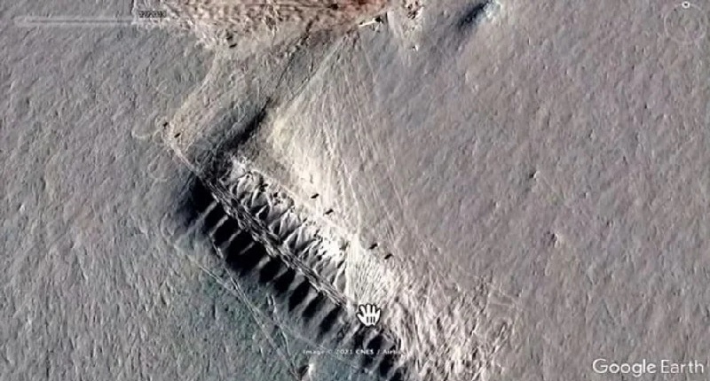 UFO रिसर्चर का दावा: धरती पर बरसों से रह रहे एलियंस, गूगल अर्थ के जरिए अंटार्कटिका में दिखी बस्ती 