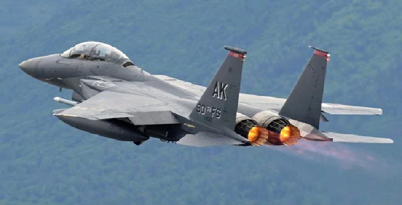 टेकऑफ के बाद रडार से गायब हुआ जापान का फाइटर जेट F15, क्रैश होने की आशंका