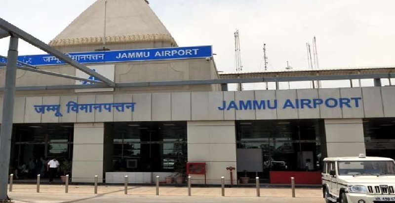 जम्मू एयरपोर्ट से हिरासत में लिए गए दो संदिग्ध, पुलिस कर रही तफ्तीश