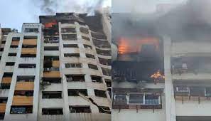 मुंबई : बहुमंजिली इमारत में लगी भीषण आग, घटनास्थल पर मौजूद दमकल की 10 गाडिय़ां