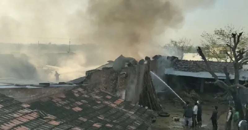 राजस्थान के भीलवाड़ा में तेल फैक्ट्री में भीषण आग, आसपास का इलाका कराया गया खाली