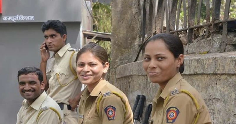 मुंबई पुलिस का महिला कर्मियों को तोहफा, कम किए गए काम करने घंटे