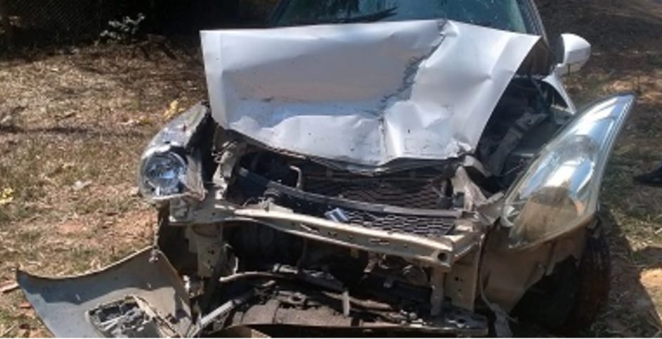 छत्तीसगढ़: ट्रक व कार में भीषण टक्कर से 3 की मौत, रायपुर से लौट रहे थे अंबिकापुर