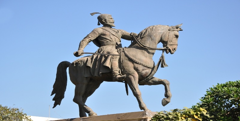 तेलंगाना में क्षत्रपति शिवाजी महाराज की मूर्ति लगाने पर बवाल, आपस में भिड़े 2 गुट, धारा 144 लागू