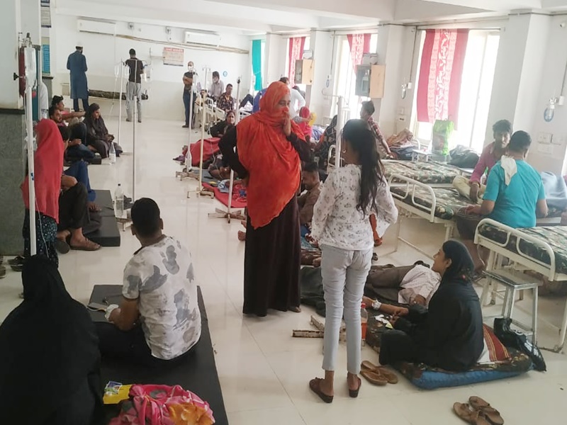 एमपी के खंडवा में सगाई समारोह में दूषित भोजन से 250 लोग बीमार, जिला अस्पताल में किया भर्ती