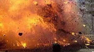 यूपी के प्रतापगढ़ में पटाखों में हुआ भारी विस्फोट, घर में जमा कर रखा था विस्फोटक, 7 लोग झुलसे
