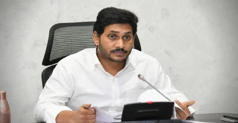 आंध्र प्रदेश सरकार में बड़ा फेरबदल: सभी 24 मंत्रियों ने सीएम जगनमोहन रेड्डी को सौंपा इस्तीफा