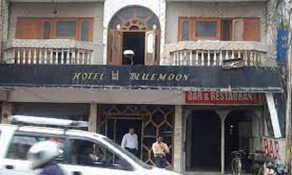 जबलपुर के होटल में फरारी काट रहा था मंडला से जिला बदर का आरोपी..!