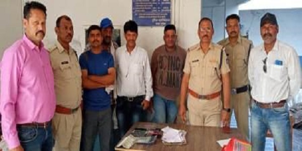 जबलपुर में पुलिस दबिश से बचकर भागा खाईबाज सटोरिया सोनू राठौर, पकड़े गए दो युवक