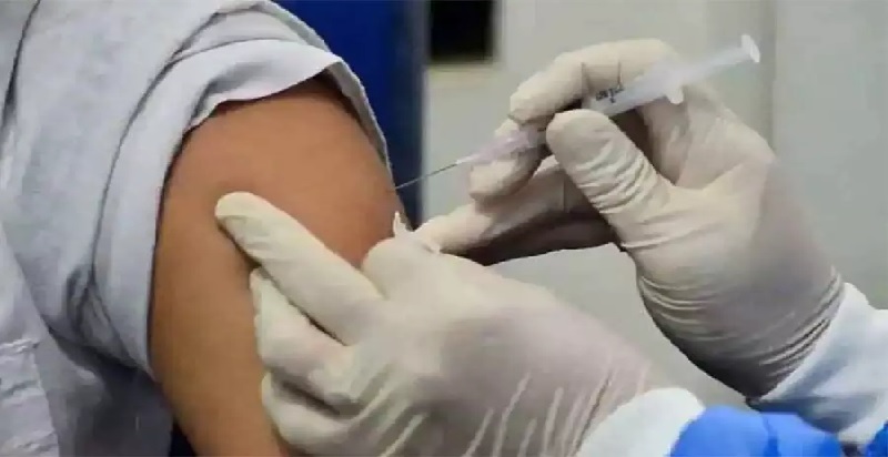 अमेरिका में जॉनसन एंड जॉनसन की कोरोना वैक्सीन पर लगी रोक, टीके से ब्लड क्लॉट का खतरा