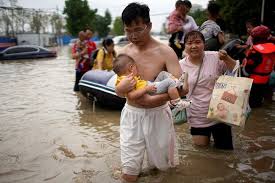 चीन में मूसलाधार बारिश में मचाई तबाही, 15 लोगों की मौत, कई लापता