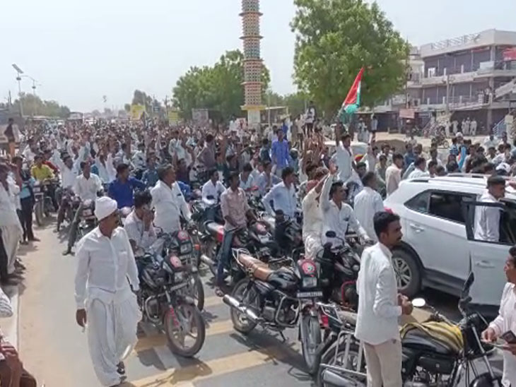गुजरात के पालनपुर में नाराज हजारों किसानों ने निकाली बाइक रैली, 97 गांवों को नर्मदा कमांड एरिया में लाने की मांग