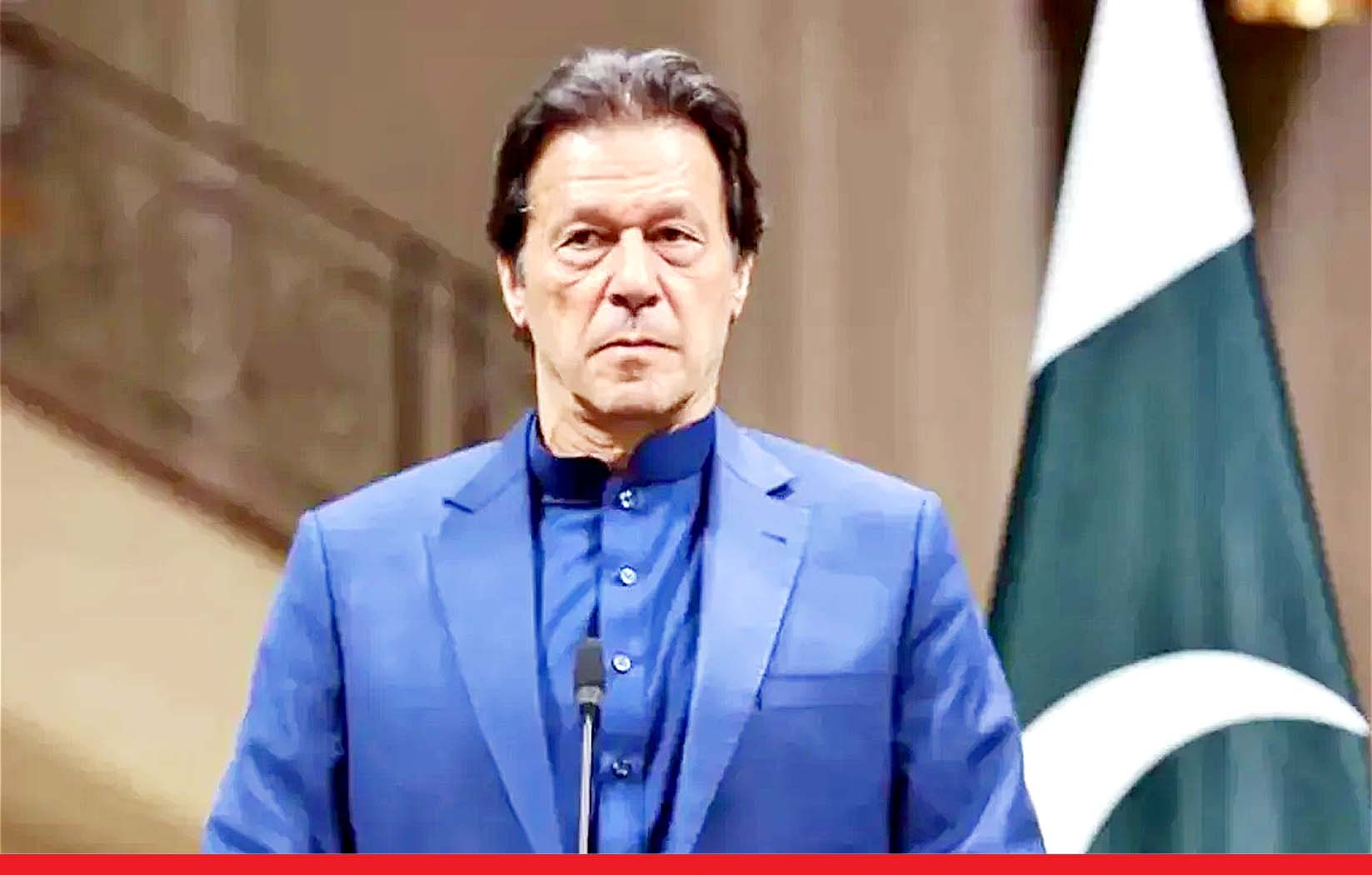 दिवालिया होने की कगार पर पाकिस्तान तीन हिस्सों में बंट जाएगा : इमरान खान