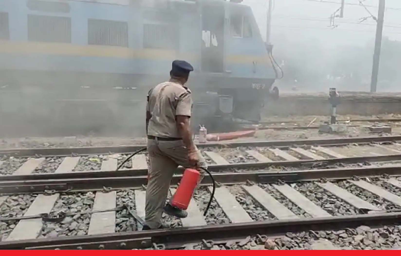 अग्निपथ योजना के खिलाफ हिंसक प्रदर्शन: 55 पैसेंजर ट्रेनें रद्द, 100 से ज्‍यादा का बदला गया रूट