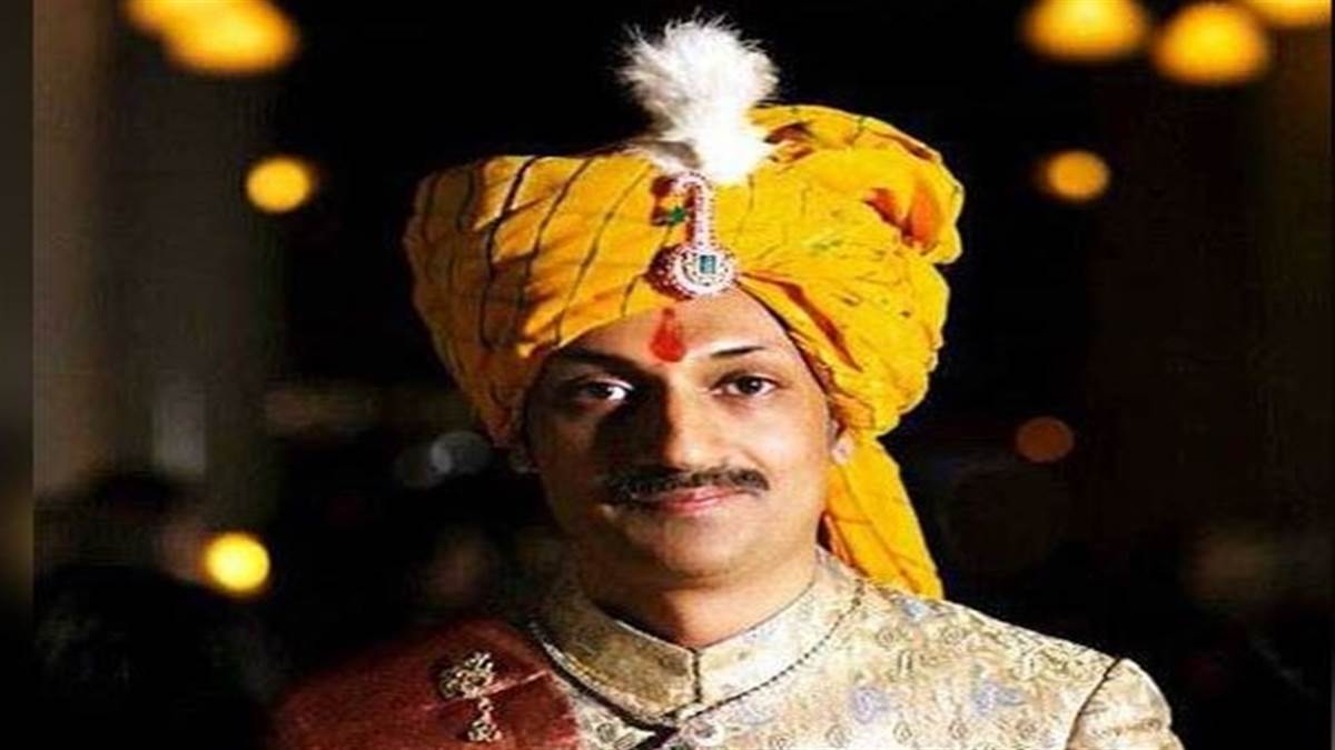 गुजरात के प्रिंस मानवेंद्र ने यूएसए में की समलैंगिक से शादी, 2006 में किया था खुद को गे घोषित