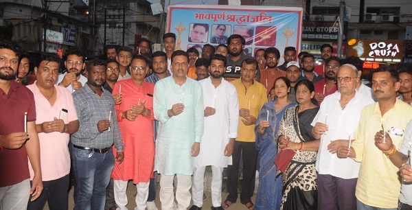 जबलपुर में कांग्रेसजनों ने हास्पिटल अग्निकांड में दिवंगत हुए लोगों को दी श्रद्धाजंलि