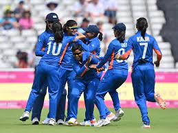 कामनवेल्थ गेम्स में इंडियन महिला क्रिकेट टीम गोल्ड से एक कदम दूर, रोमांचक मुकाबले में इंग्लैंड को दी शिकस्त