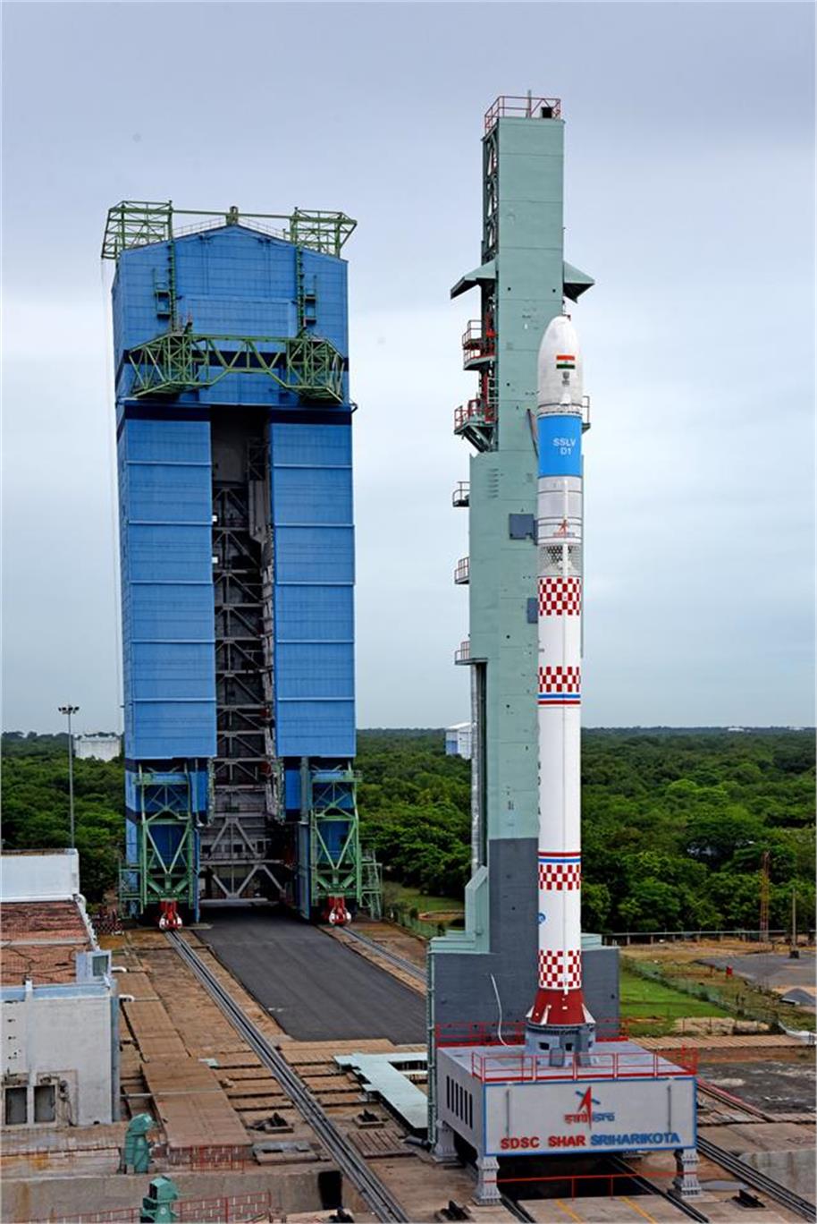 इसरो के सबसे छोटे रॉकेट एसएसएलवी की लॉन्चिंग फेल, ऑरबिट तक नहीं पहुंच पाया सैटेलाइट 