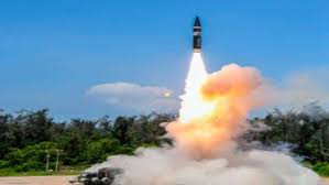 जमीन से हवा में मार करने वाली मिसाइल का सफल परीक्षण, डीआरडीओ और नौसेना की कामयाबी