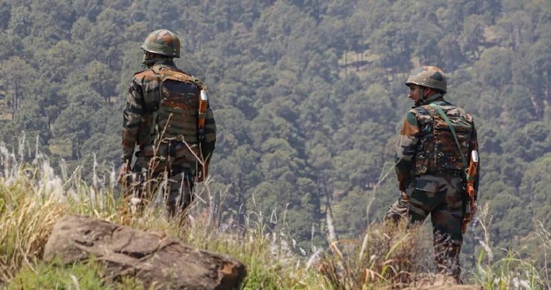 जम्मू-कश्मीर के उरी में भारतीय सेना ने नाकाम की घुसपैठ की बड़ी कोशिश, तीन आतंकवादी ढेर