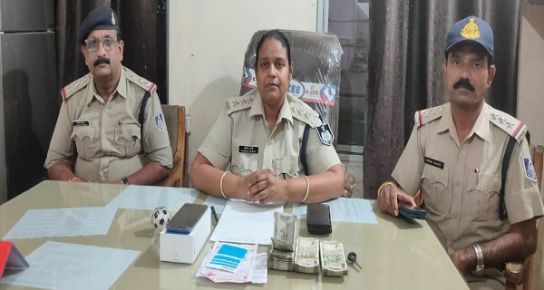जबलपुर में गोदामों से अनाज चोरी करने वाले गिरोह के 6 सदस्य गिरफ्तार, 45 बोरी मूंग, 1.42 लाख रुपए नगद बरामद