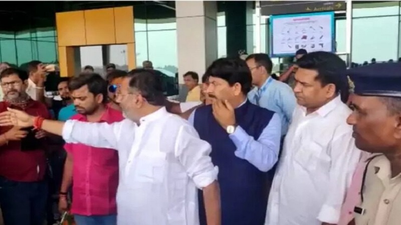 देवघर एयरपोर्ट की सुरक्षा में सेंध, भाजपा सांसदों सहित 9 लोगों के खिलाफ शिकायत
