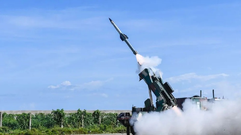 DRDO ने तैयार किया खोजकर मारने वाला स्वदेशी मिसाइल सिस्टम, चांदीपुर में सफल लांचिंग