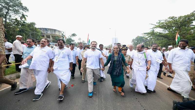 केरल में भारत जोड़ो यात्रा के लिए कांग्रेसियों ने सब्जी वाले से मांगे पैसे, नहीं देने पर की मारपीट