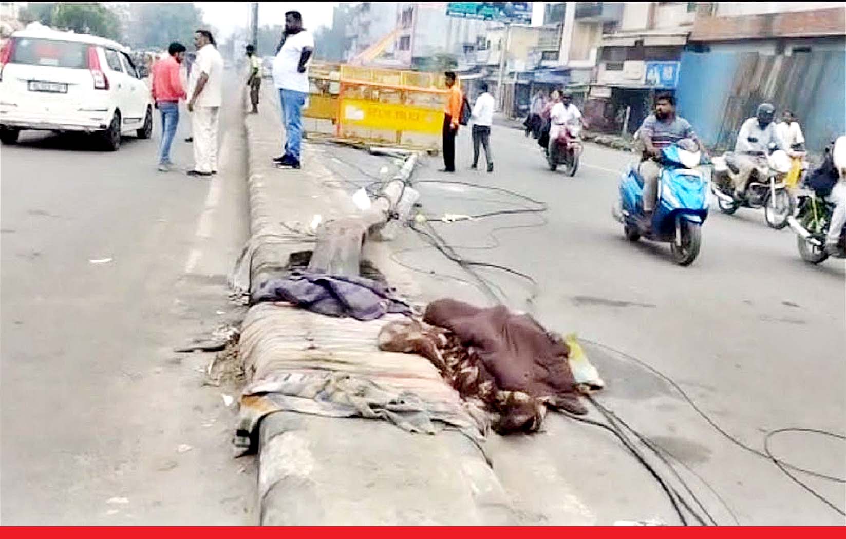 रफ्तार का कहर: दिल्ली में ट्रक ने सड़क किनारे सो रहे लोगों को कुचला, चार की मौत