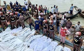 बांग्लादेश : नाव पलटने से अब तक 60 की मौत, मृतकों में अधिकतर महिलाएं और बच्चे शामिल