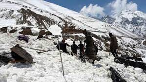 बर्फ के तूफान में फंसे कई पर्वतारोही, उत्तरकाशी में 10 की मौत, सेना कर रही रेस्क्यू ऑपरेशन