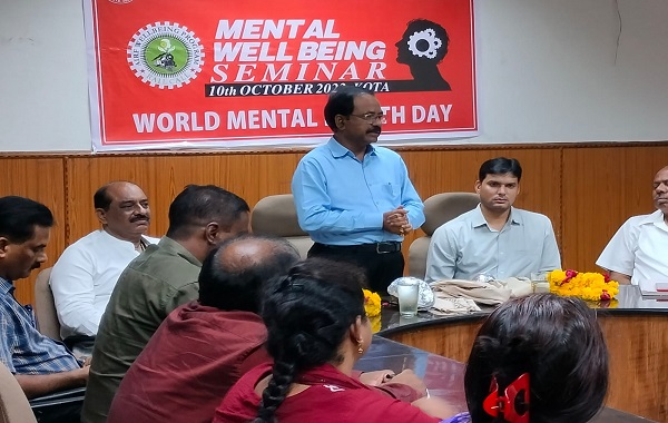 विश्व मानसिक स्वास्थ्य दिवस पर WCREU ने किया मेंटल वेल बीईंग सेमिनार का आयोजन, रेलकर्मियों को तनाव मुक्त रहने के बताये तरीके