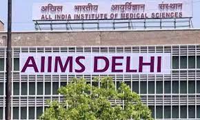 AIIMS Delhi में सांसदों के इलाज के लिए जारी एसओपी वापस ली, दिल्ली में डॉक्टर कर रहे थे विरोध