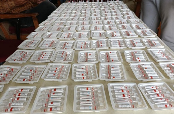 जबलपुर में पकड़े गए नशे के सौदागर, 200 इंजेक्शन, कट्टा, कारतूस जब्त