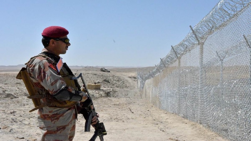 पाकिस्तान और अफगानिस्तान के सुरक्षा बलों के बीच हिंसक झड़प में पाक सेना के जवानों के मारे जाने की आशंका