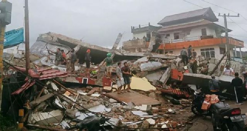 सोलोमन द्वीप में कांपी धरती, सुनामी की चेतावनी, इंडोनेशिया में भूकंप से 162 से ज्यादा मौतें