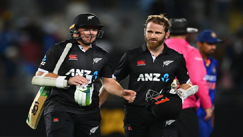 पहले वनडे में न्यूजीलैंड ने भारत को सात विकेट से हराया, सीरीज में बनाई 1-0 की बढ़त