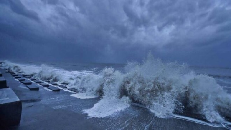 अंडमान सागर में बन रहा है चक्रवात, कई राज्यों में भारी बारिश की चेतावनी