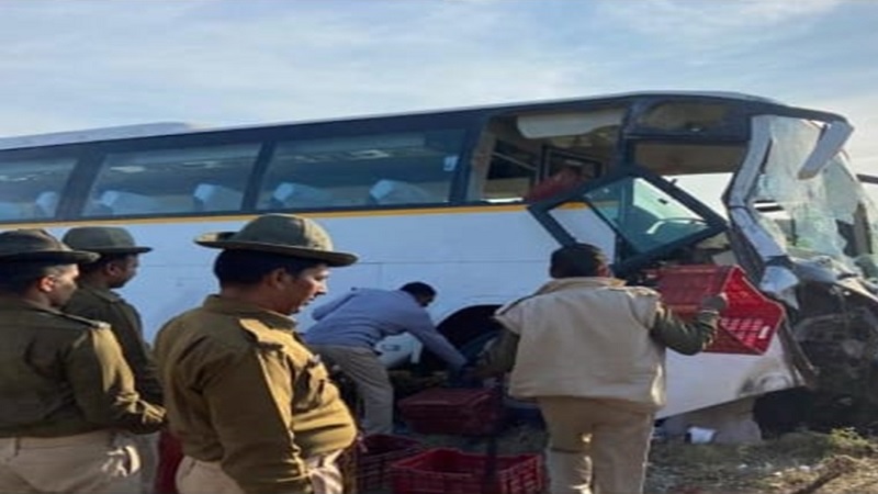 राजस्थान में हिमाचल के कांग्रेस कार्यकर्ताओं की बस और पिकअप वाहन की टक्कर में दो की मौत, कई घायल
